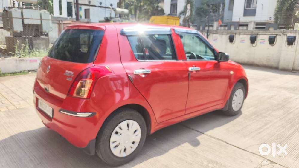 Maruti Suzuki Swift Vxi + Manual, 2010, Petrol