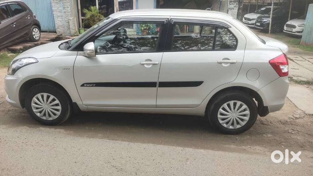 Maruti Suzuki Swift Dzire 1.2 Vxi Bsiv, 2017, Petrol