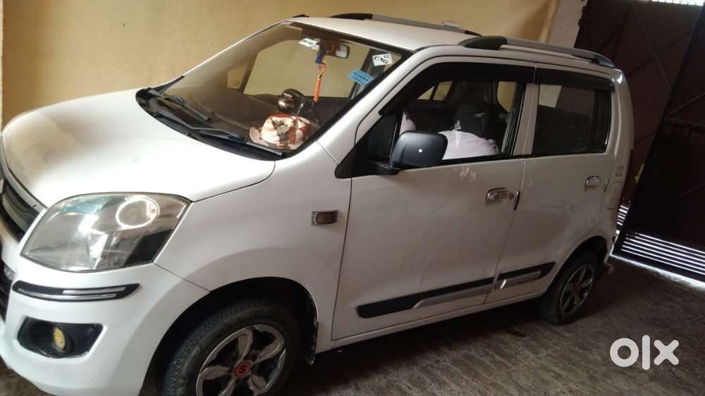 Alloys With Screen And Speaker Also With Seat Cover With No Scratch