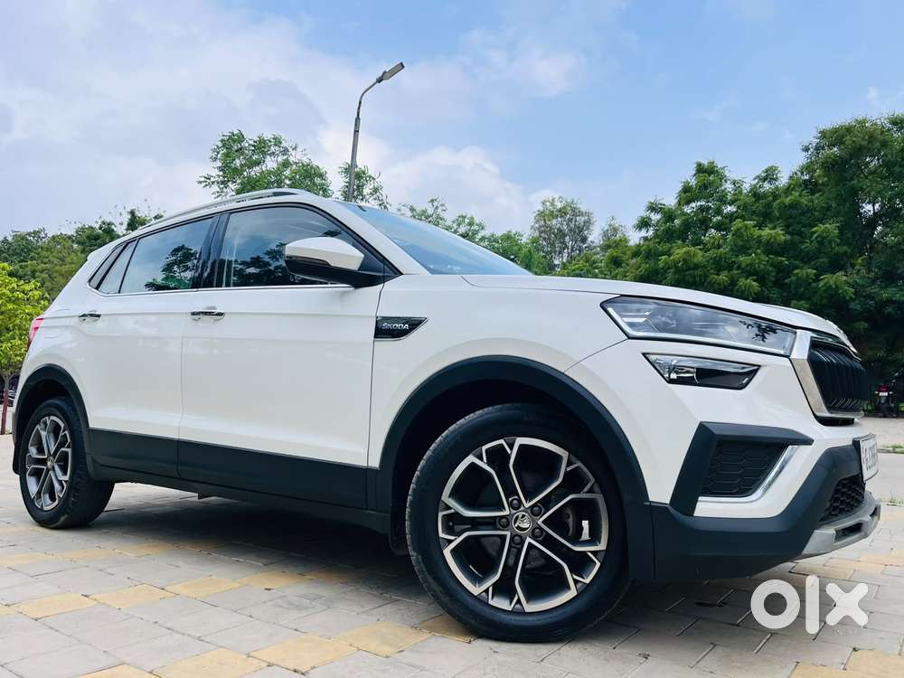 Skoda Kushaq 1.0 Tsi Style At (6 Airbags), 2023, Petrol