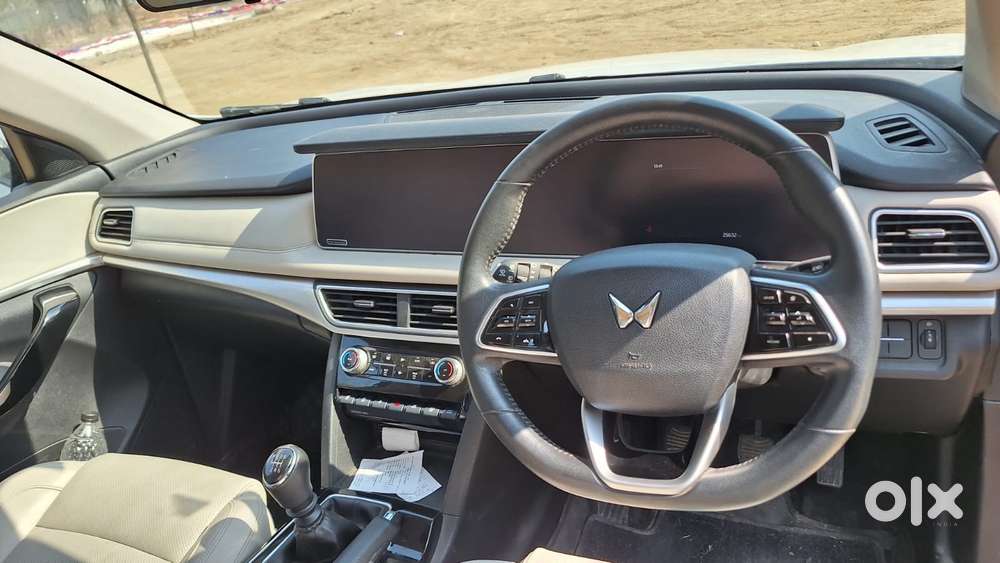 Mahindra Xuv700 2.2 Ax 7 Diesel Mt Str, 2024, Diesel