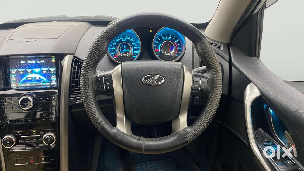 Mahindra Xuv500 W7, 2020, Diesel