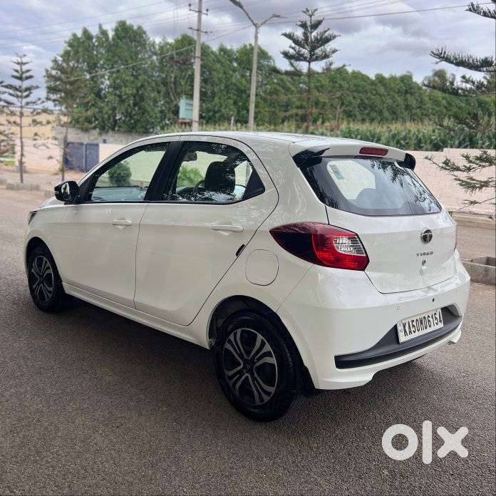 Tata Tiago 1.2 Revotron Xta, 2024, Petrol