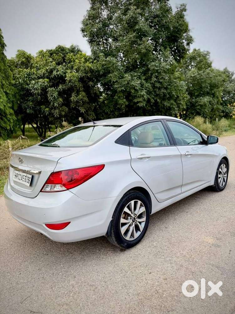 Hyundai Verna Fluidic 1.6 Vtvt Sx, 2014, Petrol