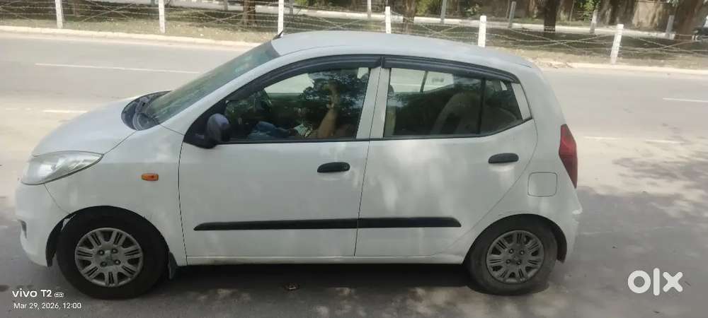 Hyundai I10 2013 Petrol And Cng Good Condition And Well  Maintained