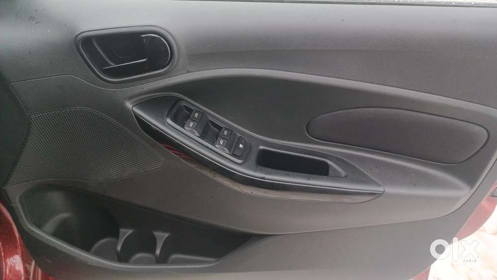 Ford Figo 2012-2015 Petrol Titanium, 2020, Petrol