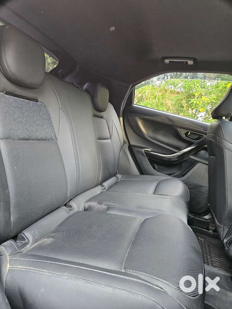 Tata Nexon Creative Plus 1.2 Petrol 6mt Dark Edition, 2024, Petrol