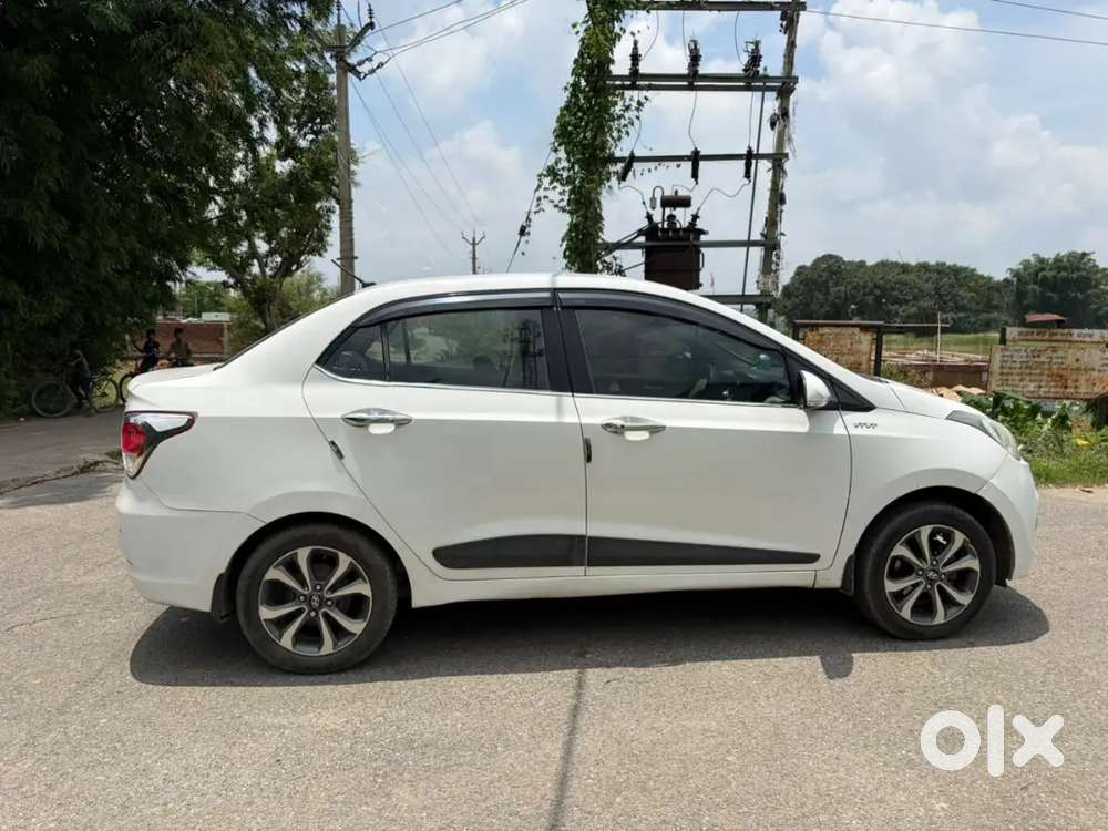 Hyundai Xcent 2015 Petrol 2nd Owner
