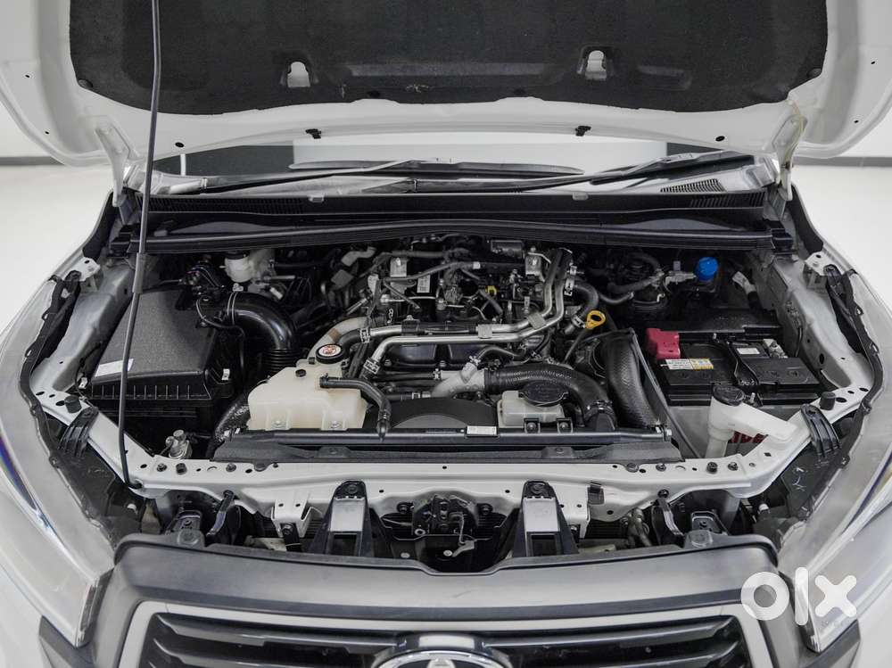 Toyota Innova Crysta 2.4 G Mt 8s, 2023, Diesel