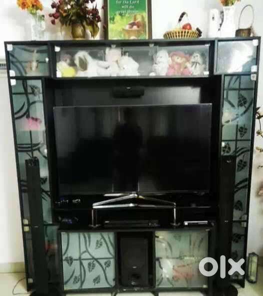 UHD LG 53 High definition Series LED Superb picture quality thru HDMI
