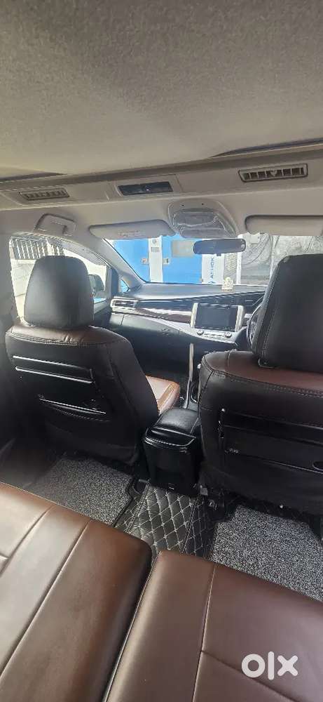 Toyota Innova Crysta