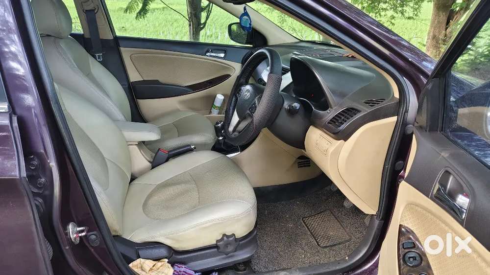 Hyundai Fluidic Verna 2012