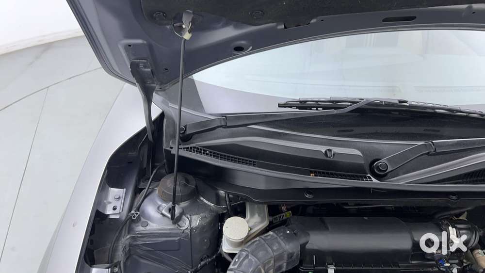 Maruti Suzuki Dzire 1.2 Vxi, 2023, Petrol