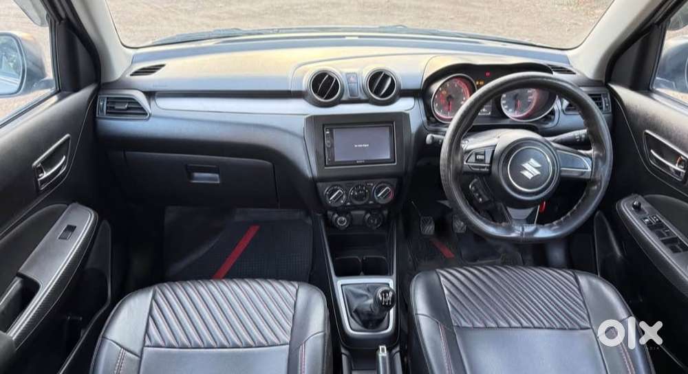 Maruti Suzuki Swift Vxi + Manual, 2022, Petrol
