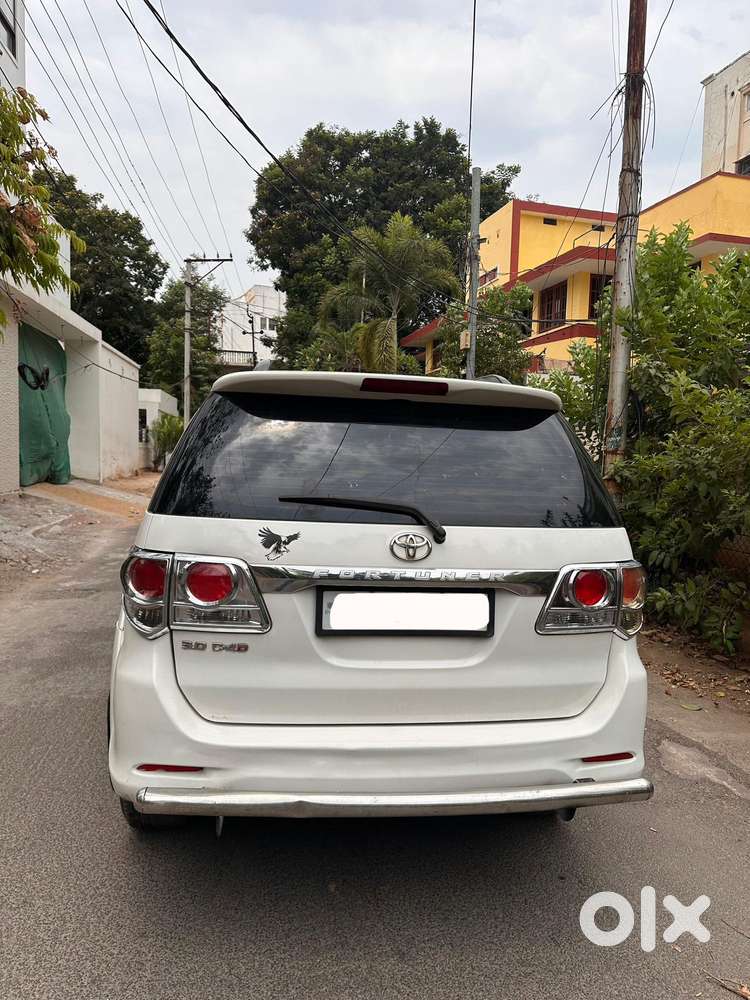 Toyota Fortuner 2011-2016 4x2 Manual, 2013, Diesel