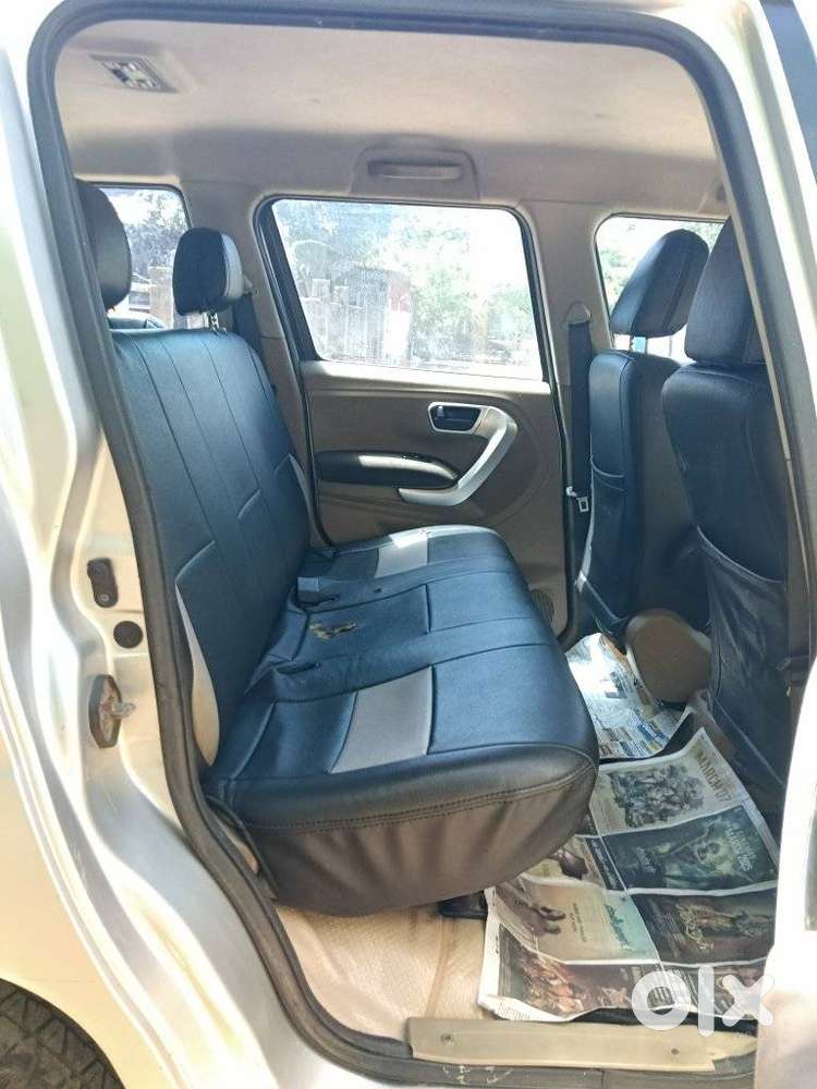 Mahindra Tuv 300 Mhawk100 T8, 2016, Diesel