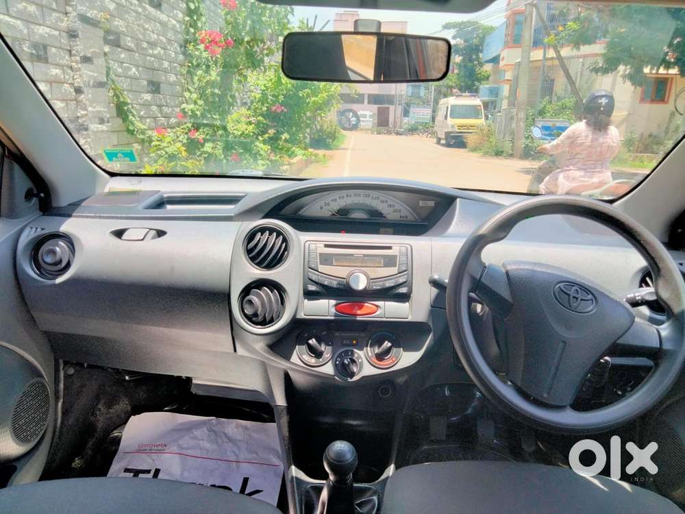 Toyota Etios Liva G, 2012, Petrol