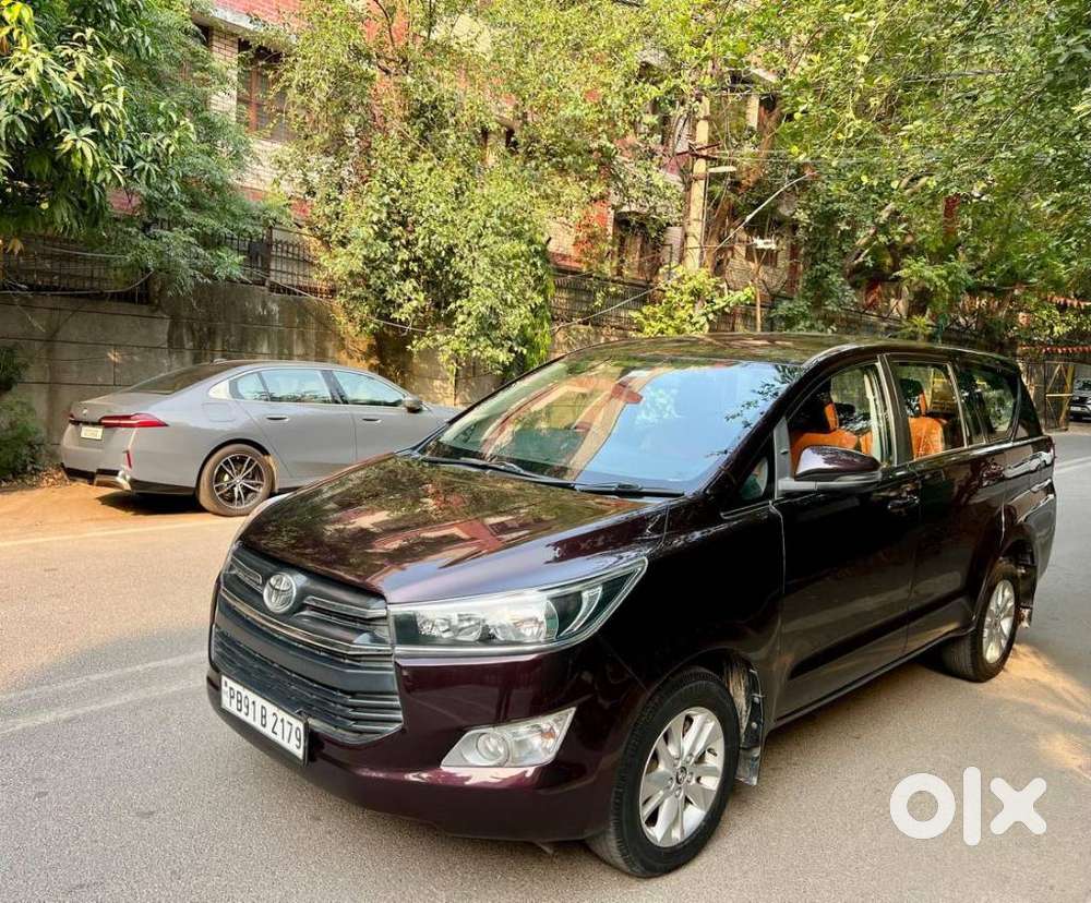 Toyota Innova Crysta 2.8 Gx At, 2018