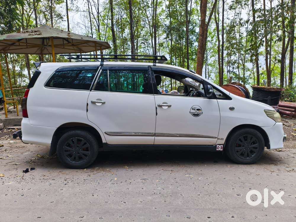 Toyota Innova 2.5 G (diesel) 8 Seater, 2016, Diesel