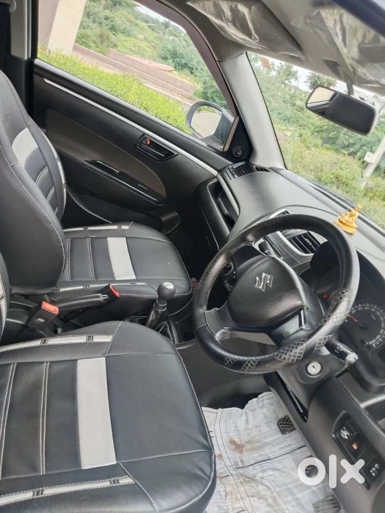 Maruti Suzuki Swift Vxi, 2016, Petrol