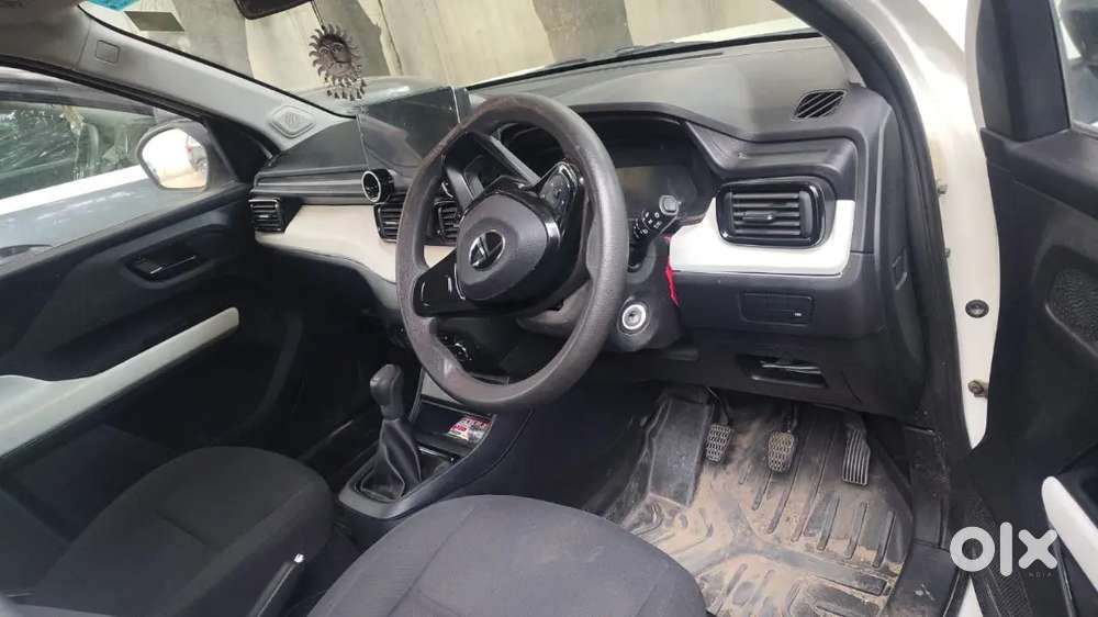 Tata Punch Pure Icng 2024 Car