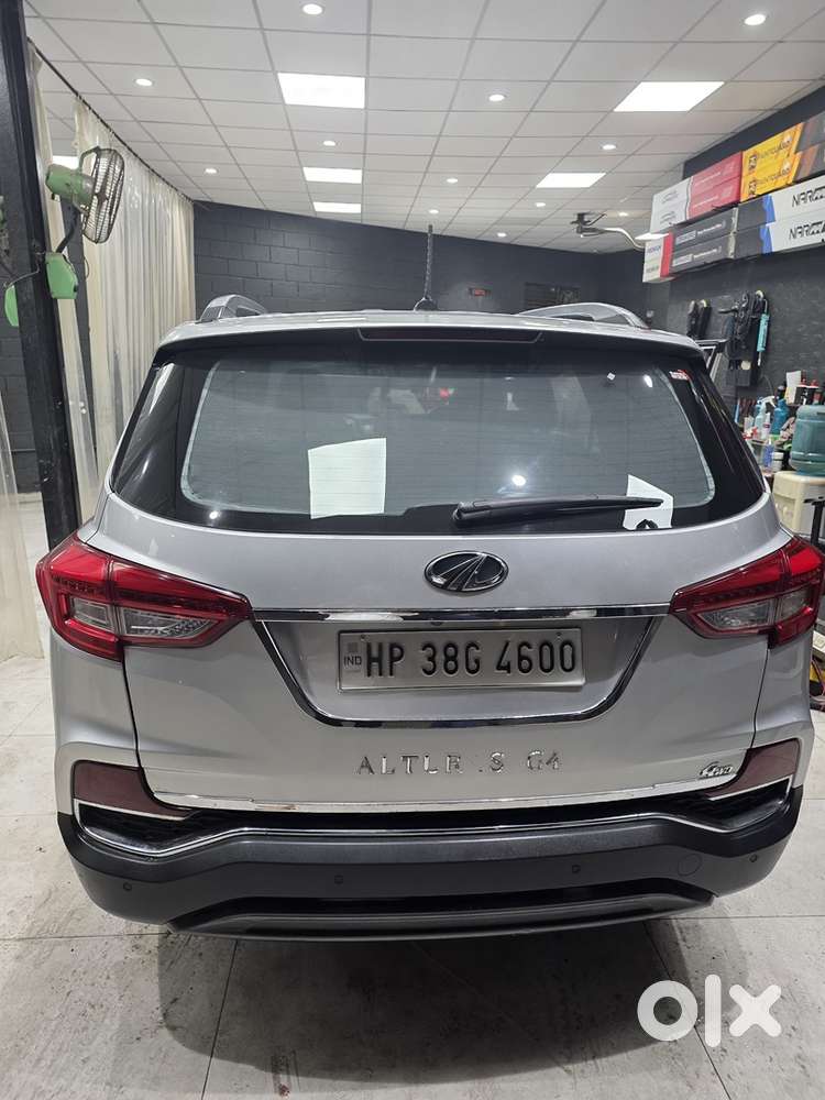 Mahindra Alturas G4 2018 - 4x4