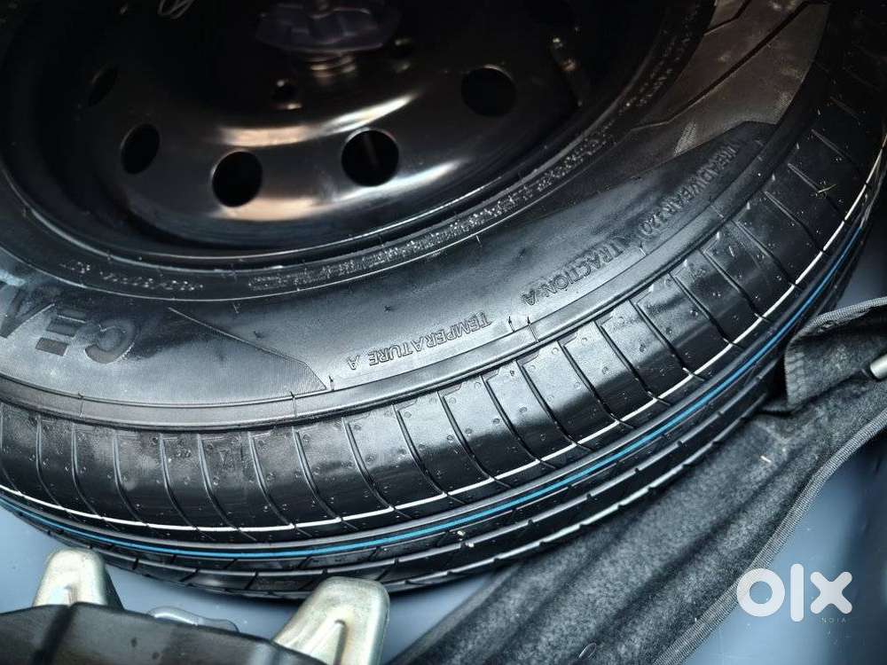 Maruti Suzuki Dzire Vxi Ags, 2025, Petrol