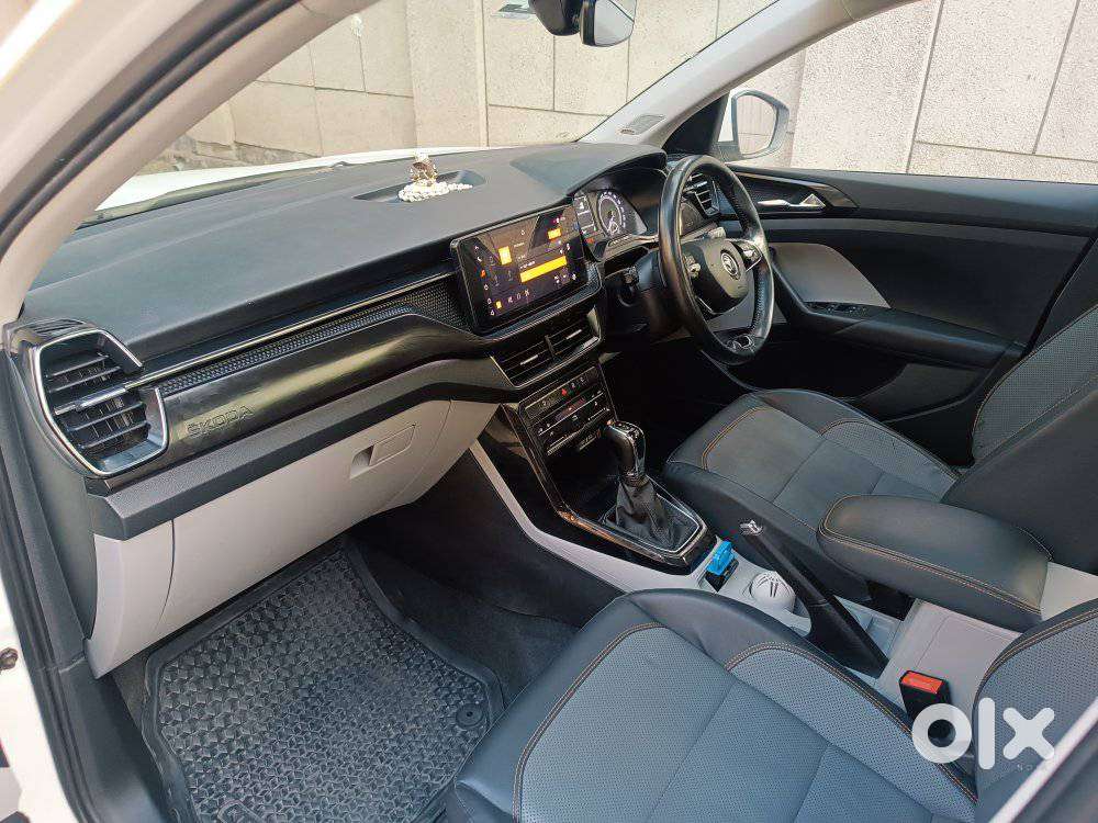 Skoda Kushaq 1.0 Tsi Style At, 2022, Petrol