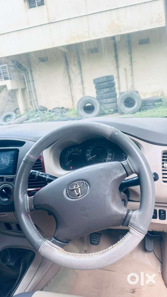 Toyota Innova 2005 Diesel Well Maintained