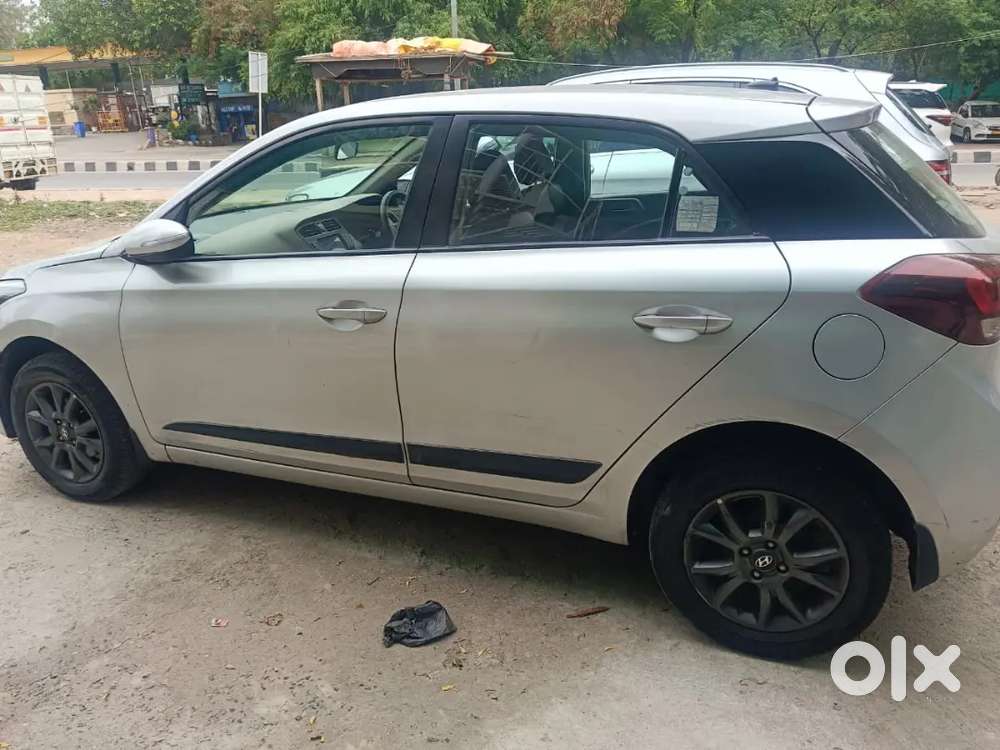 Hyundai I20 2018 Petrol 70000 Km Driven