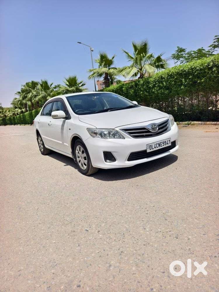 Toyota Corolla Altis 1.8 J, 2011, Petrol