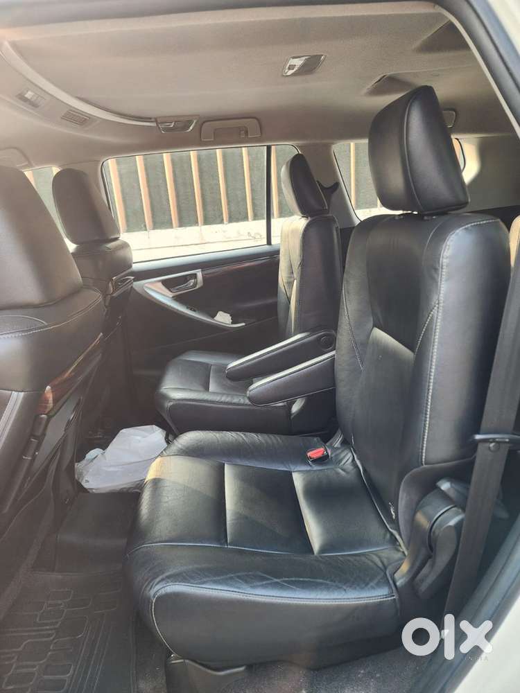 Toyota Innova Crysta 2017 december