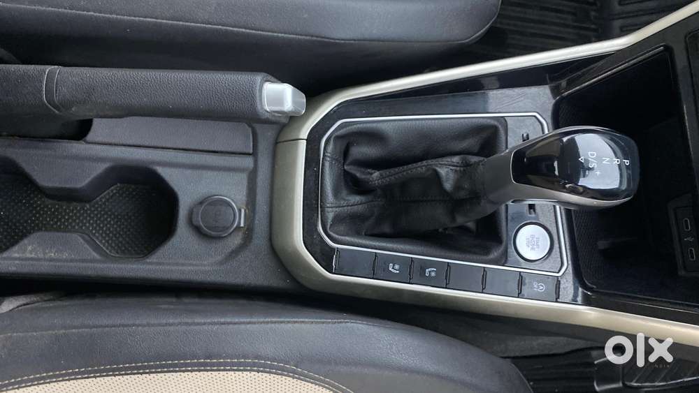 Volkswagen Virtus 1.0 Topline Tsi At, 2023, Petrol