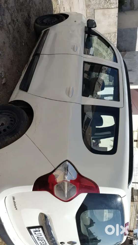 Renault Lodgy 2016 Diesel 91000 Km Driven Well Maintained.