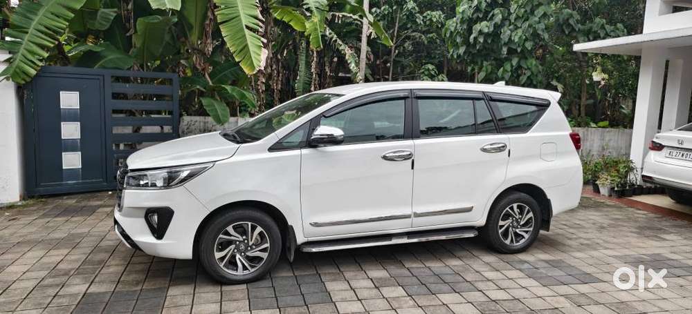 Toyota Innova Crysta 2.4 Gx Limited Edition 7 Str, 2022, Diesel