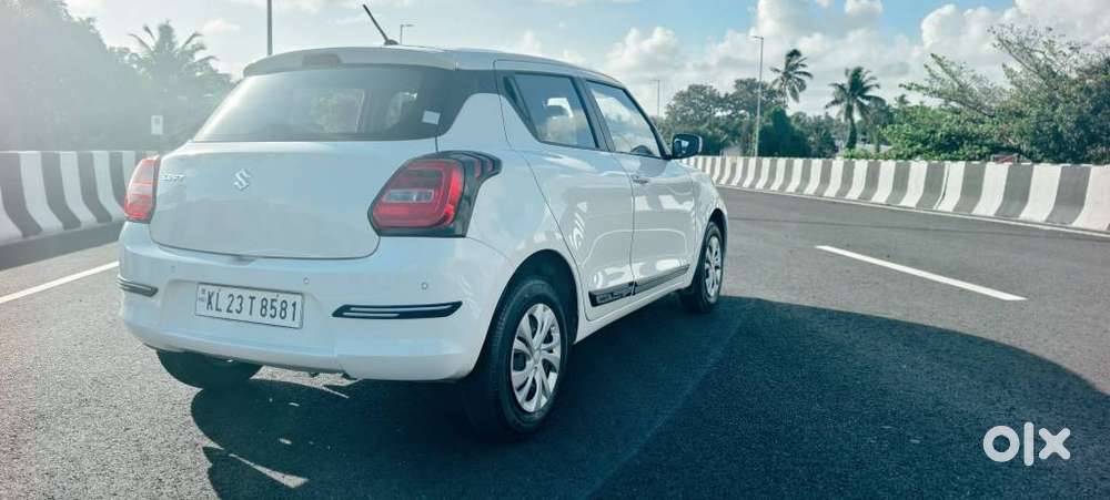 Maruti Suzuki Swift 1.2 Vxi (o), 2021, Petrol