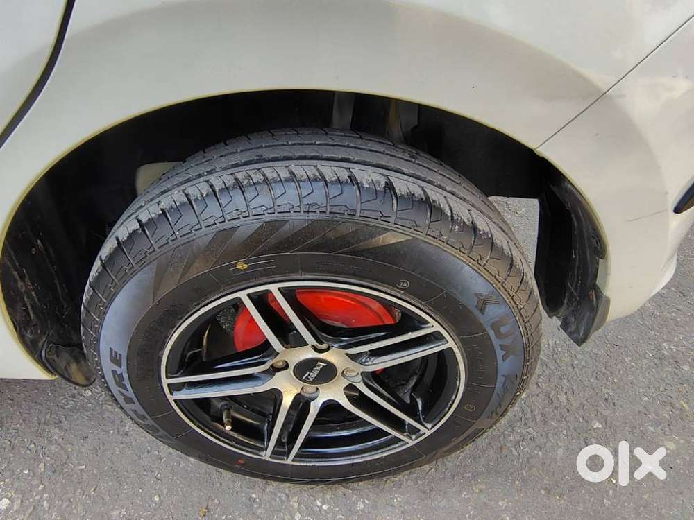 Maruti Suzuki Swift Lxi Optional-o, 2022, Petrol