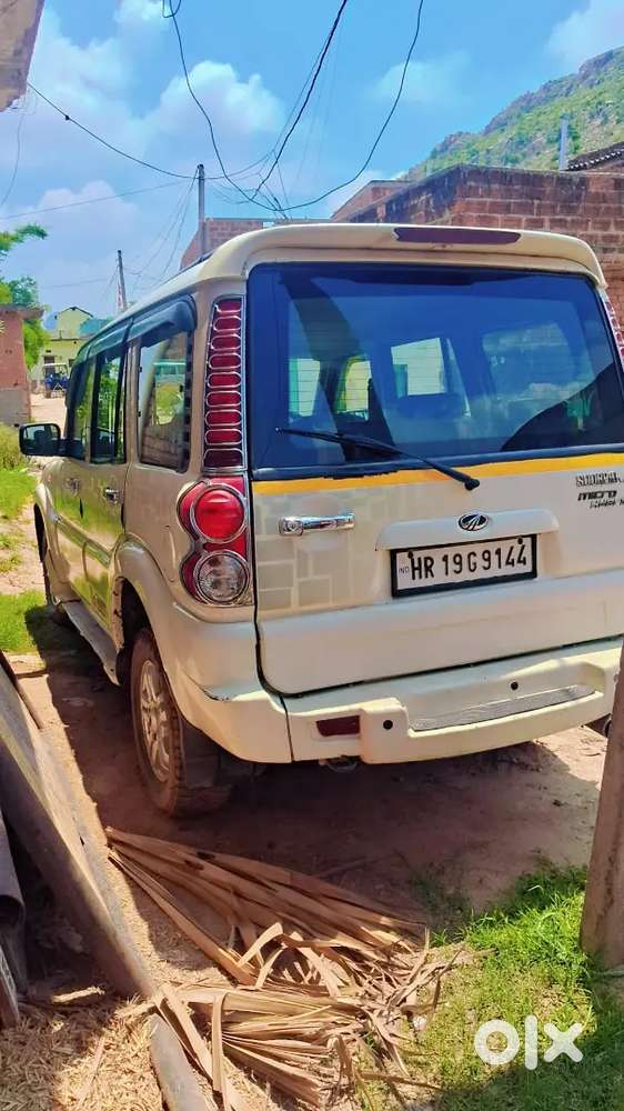Mahindra Scorpio Vlx 2013