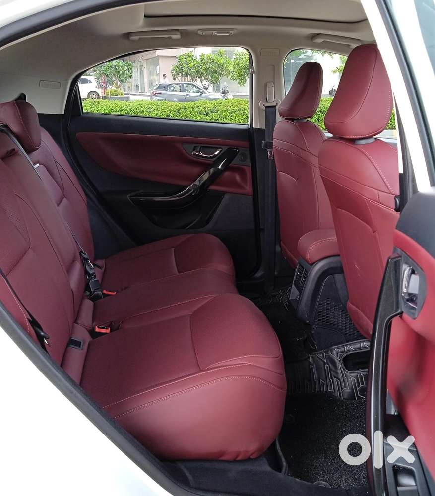 Tata Curvv Accomplished S 1.2 Revotron Petrol 7dca, 2025, Petrol