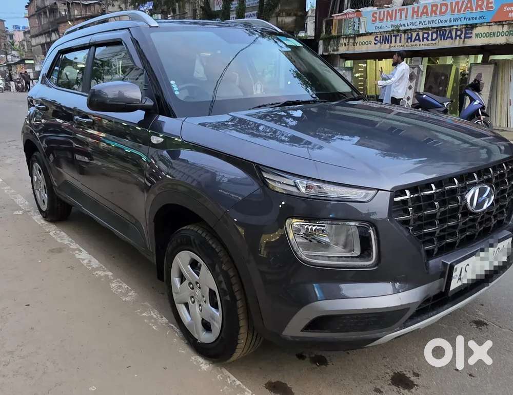Hardly Used
Hyundai Venue 2022 Petrol In A Good Condition