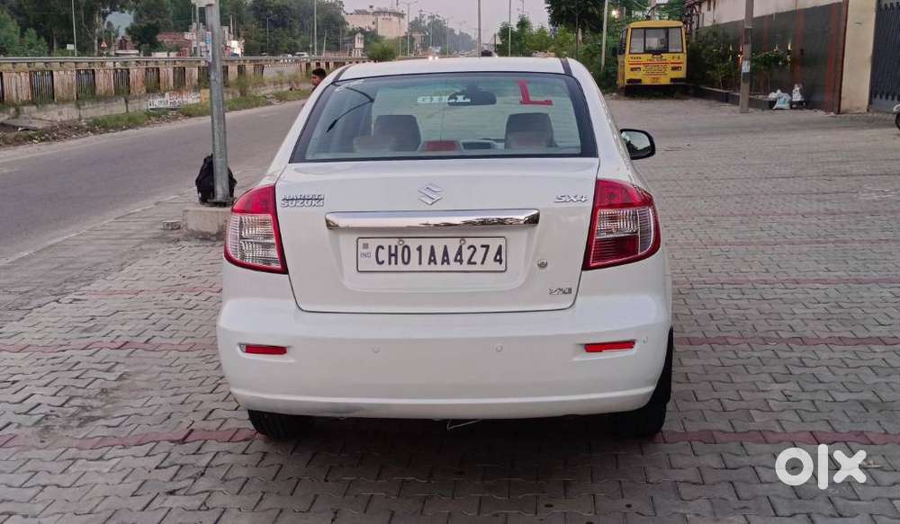 Maruti Suzuki Sx4 Zxi Mt Bsiv, 2010, Petrol