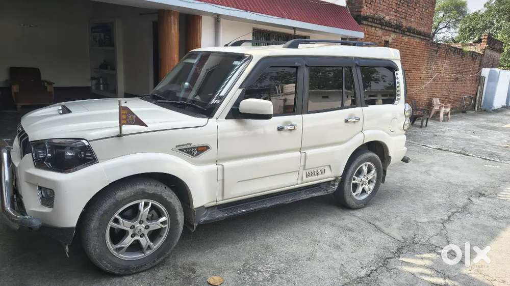 Mahindra Scorpio 2.2 Hybrid 2017