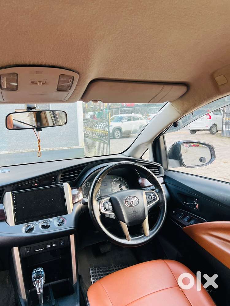 Toyota Innova Crysta 2.8 Automatic 2018