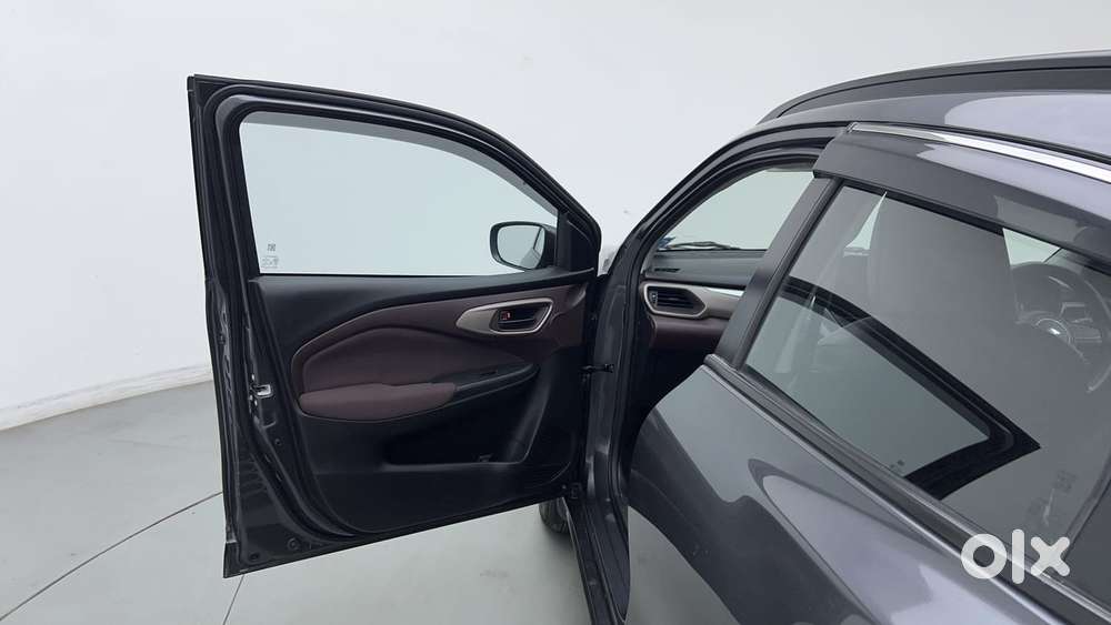 Maruti Suzuki Fronx Delta Plus 1.2l Ags, 2024, Petrol