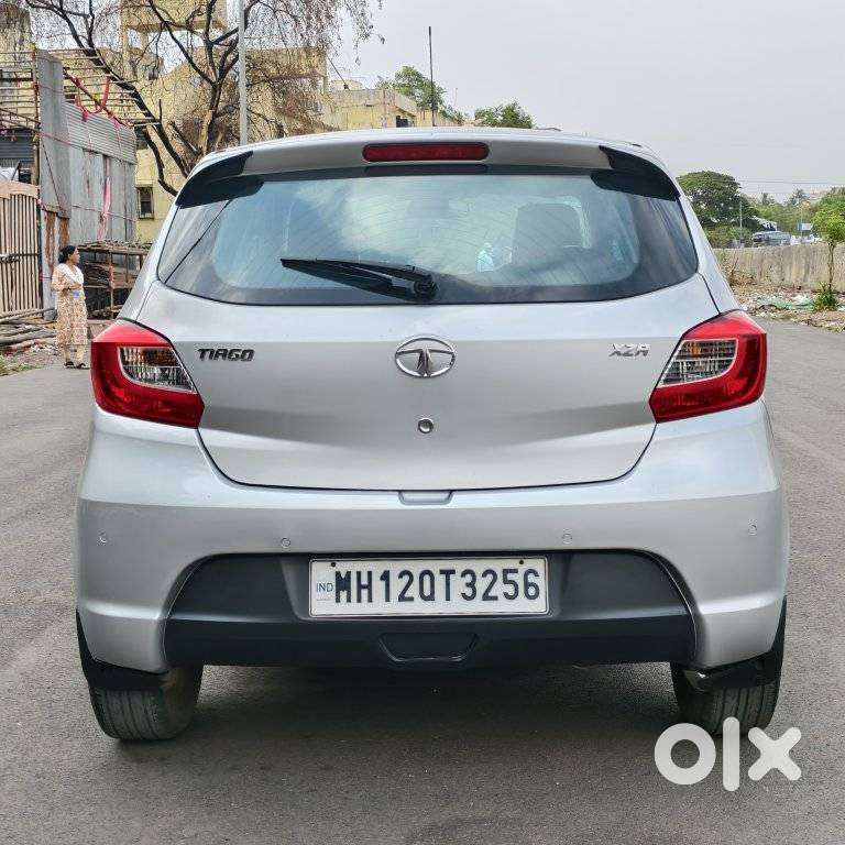 Tata Tiago 1.2 Revotron Xza, 2018, Petrol