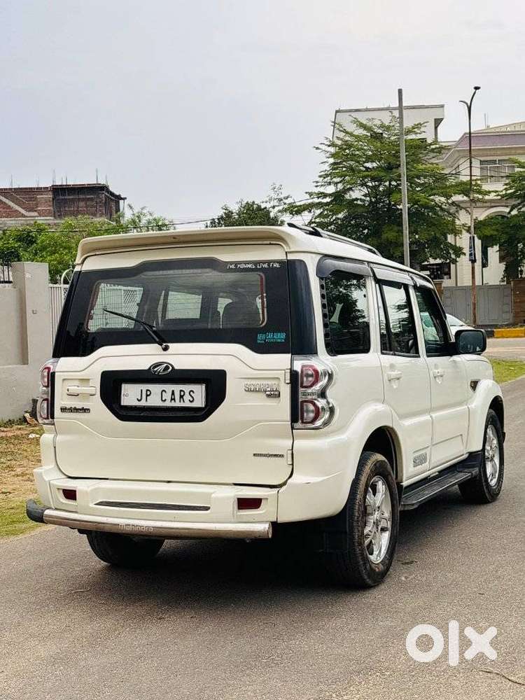 Mahindra Scorpio S6 Plus, 2017, Diesel