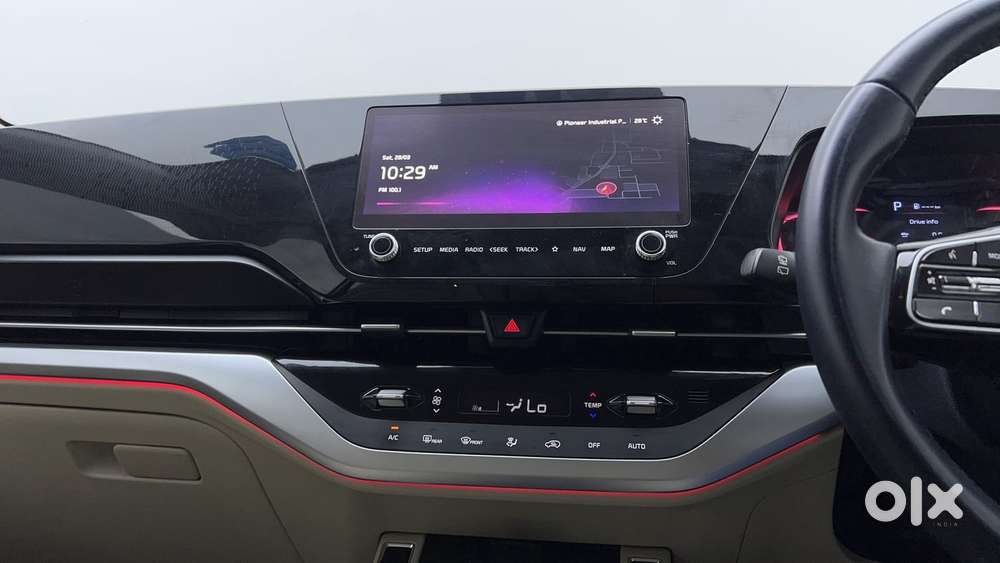 Kia Carens 1.5 Luxury Plus Turbo Dct 7 Str, 2023, Petrol