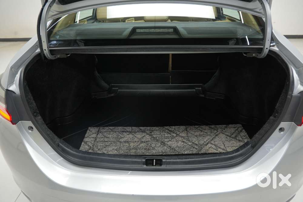 Toyota Corolla Altis, 2019, Petrol