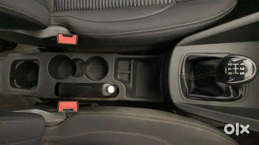 Ford Figo 2012-2015 Petrol Titanium, 2019, Petrol