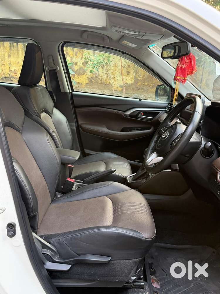 Toyota Urban Cruiser Hyryder 1.5 V Hybrid, 2025, Petrol